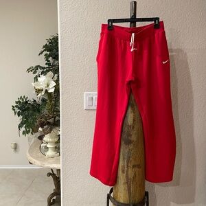 Nike Ladies Logo Track Pant Red SZ:M Dri Fit Great Preowned Condition Snap ankle